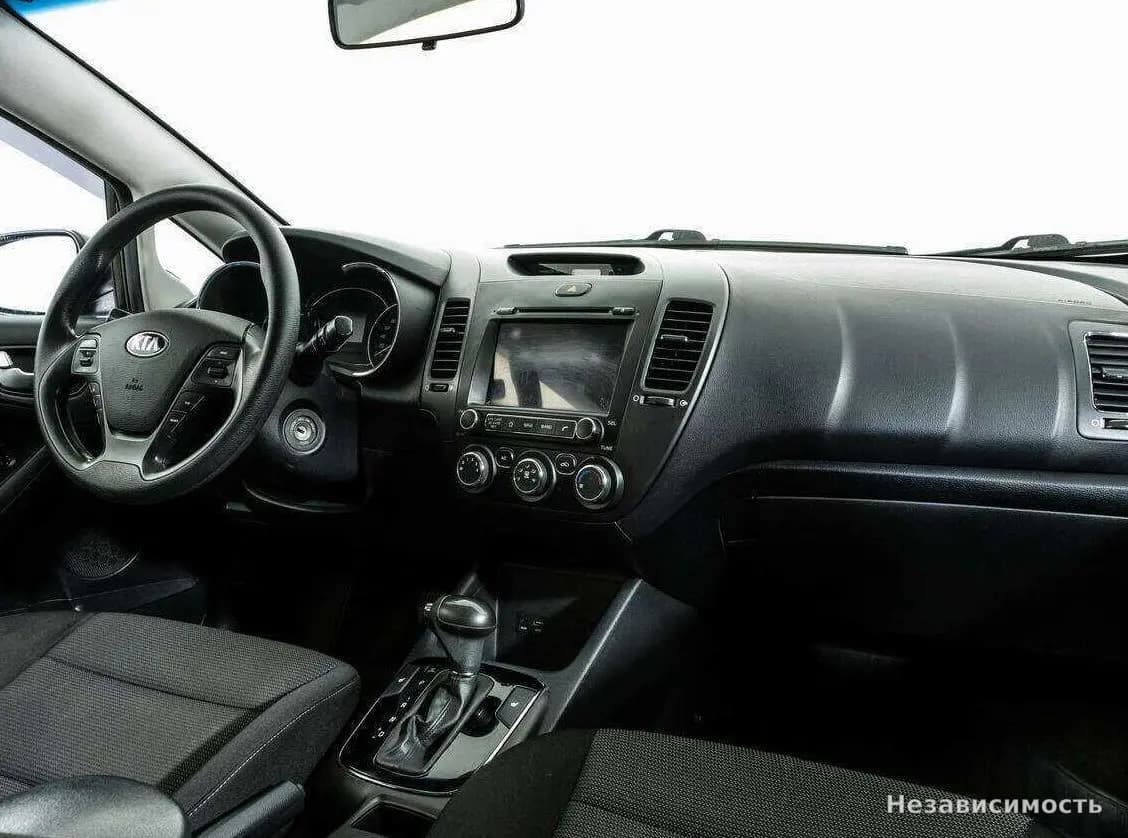 KIA Cerato 2018 с пробегом — фото 8