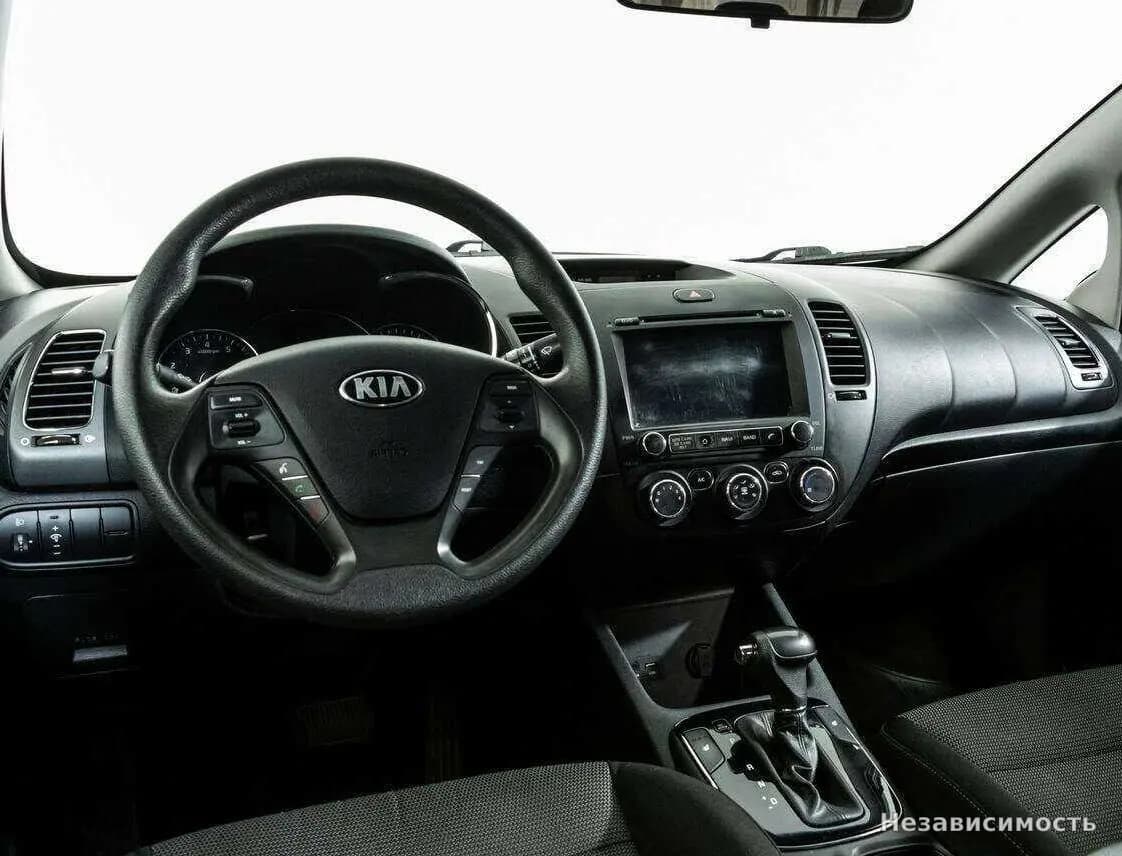KIA Cerato 2018 с пробегом — фото 10