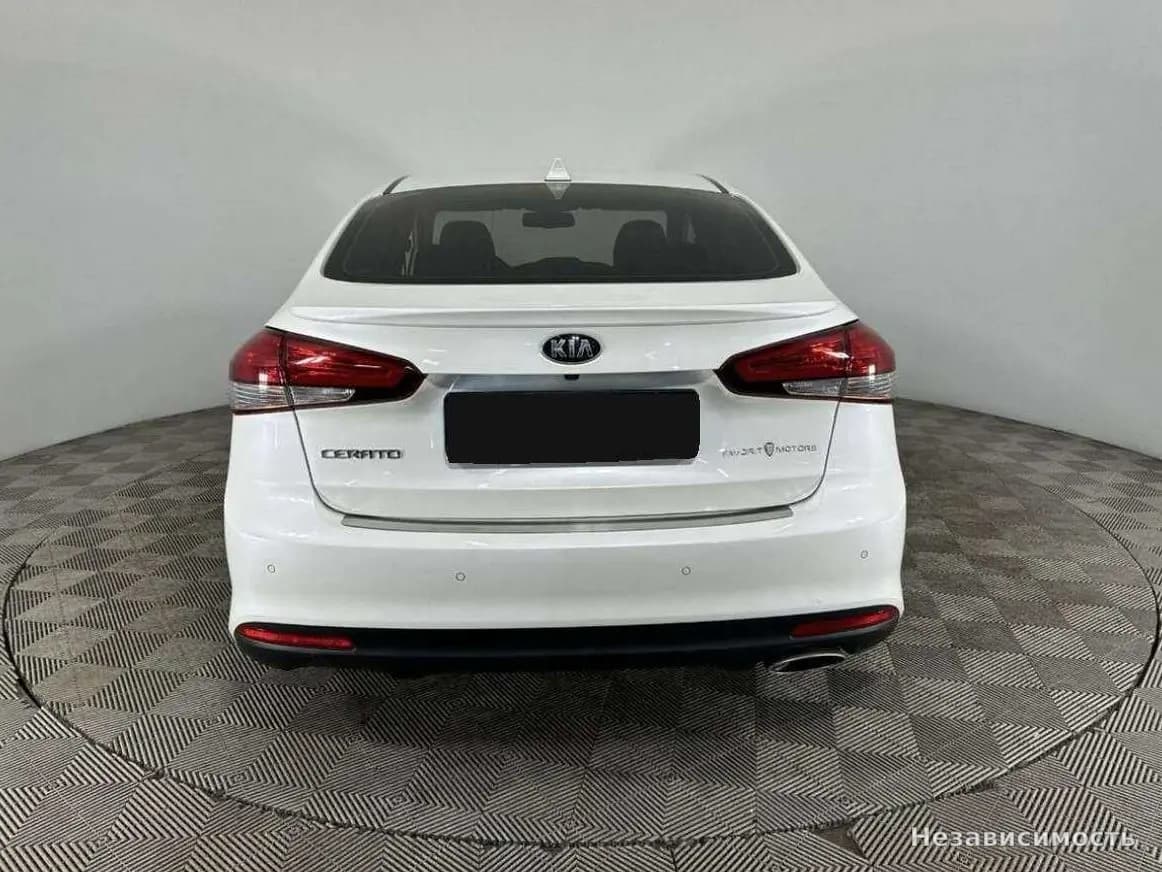 KIA Cerato 2018 с пробегом — фото 3