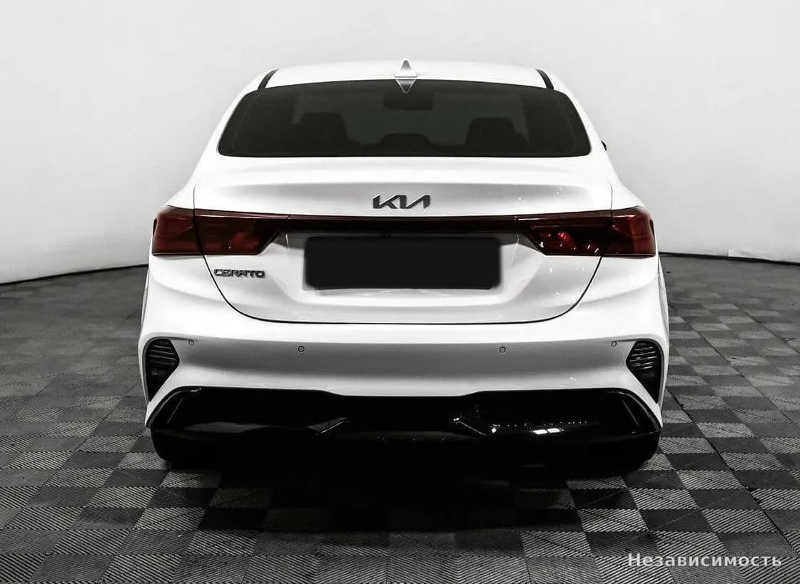 KIA Cerato 2022 с пробегом — фото 6