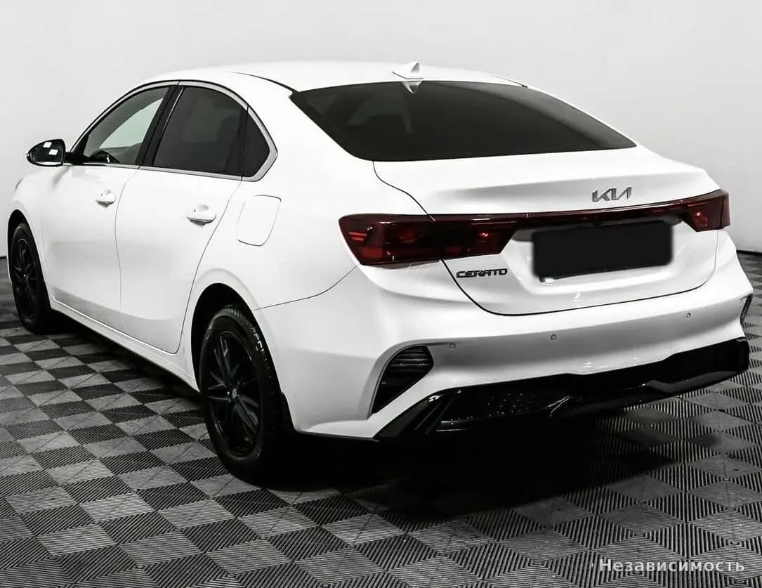 KIA Cerato 2022 с пробегом — фото 7