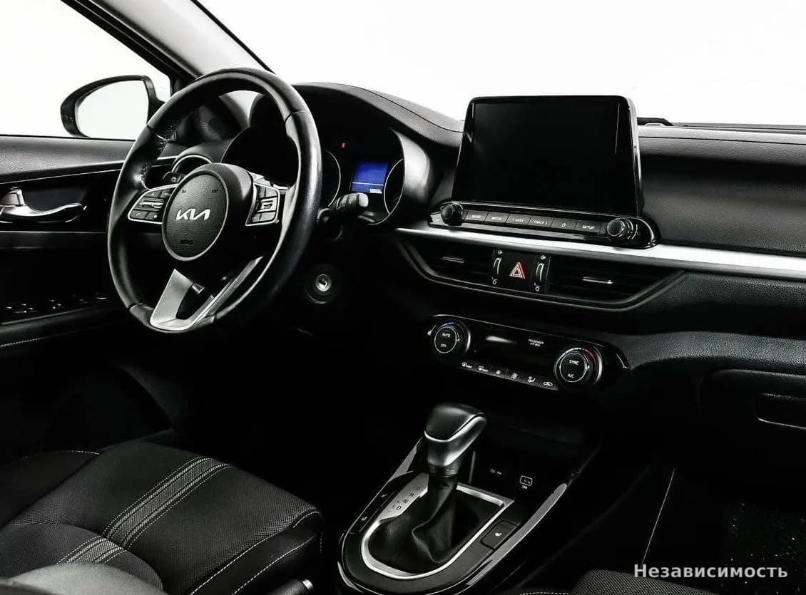 KIA Cerato 2022 с пробегом — фото 9