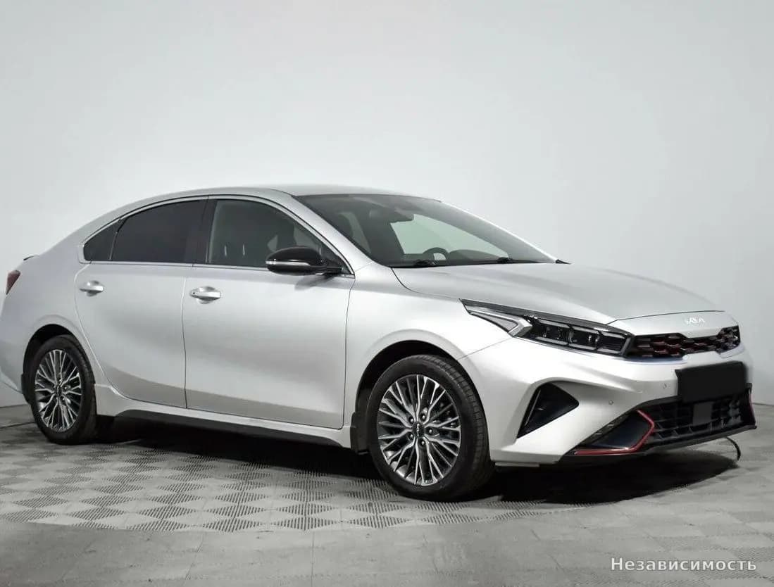 KIA Cerato 2022 с пробегом — фото 3