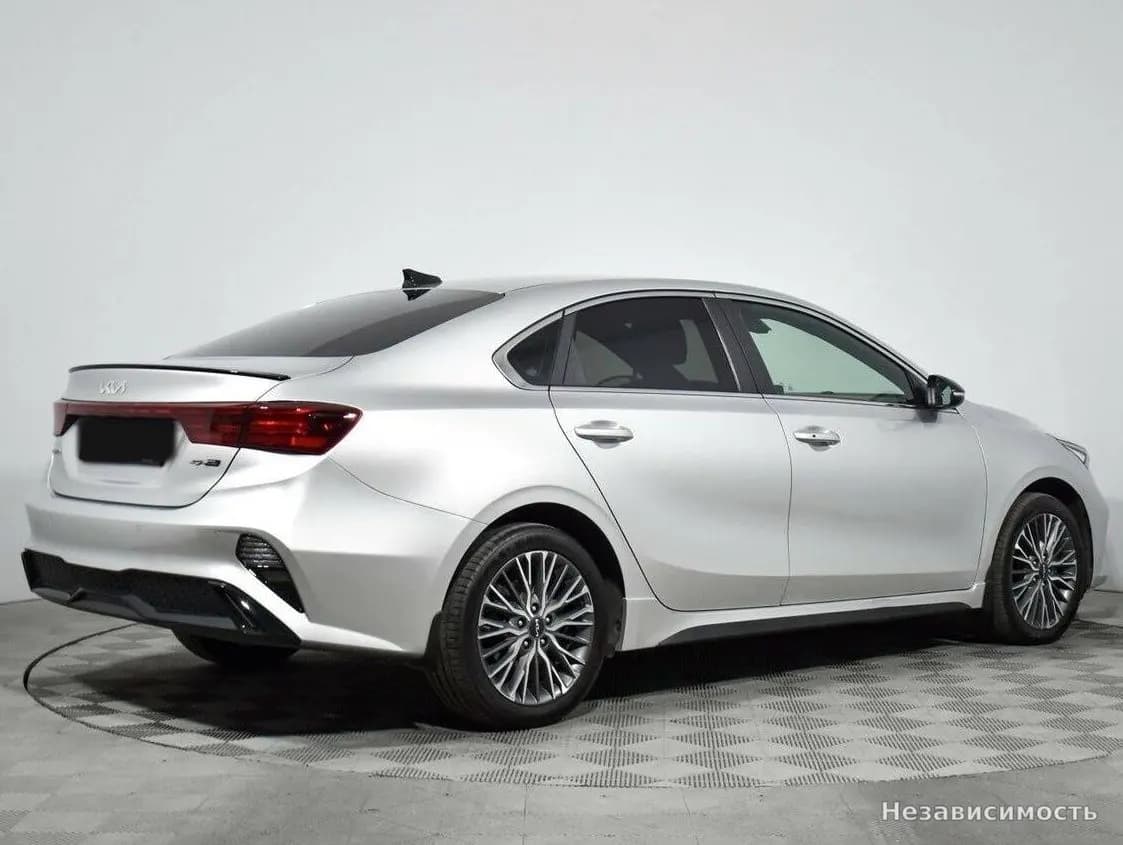 KIA Cerato 2022 с пробегом — фото 4
