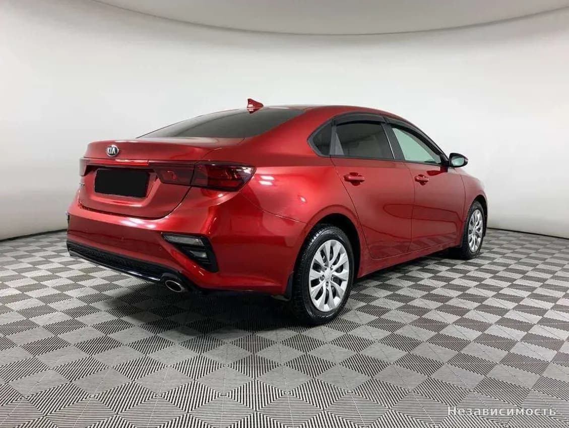 KIA Cerato 2019 с пробегом — фото 4
