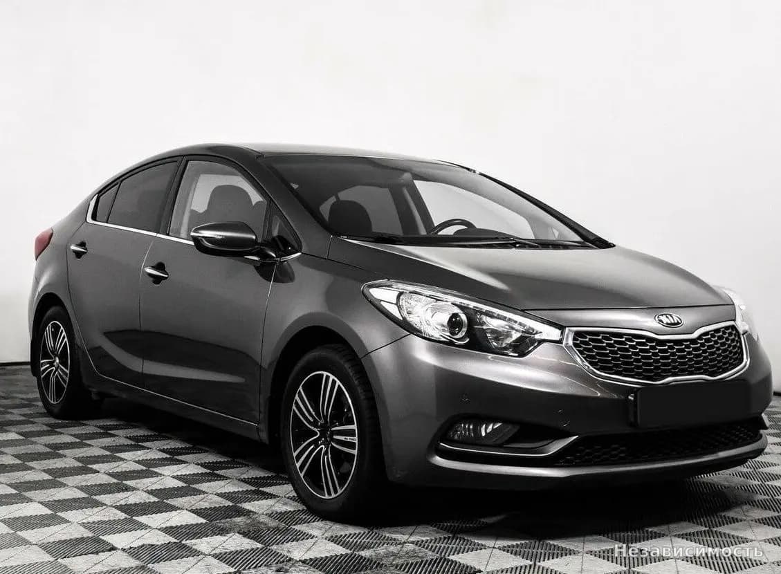 KIA Cerato 2015 с пробегом — фото 3