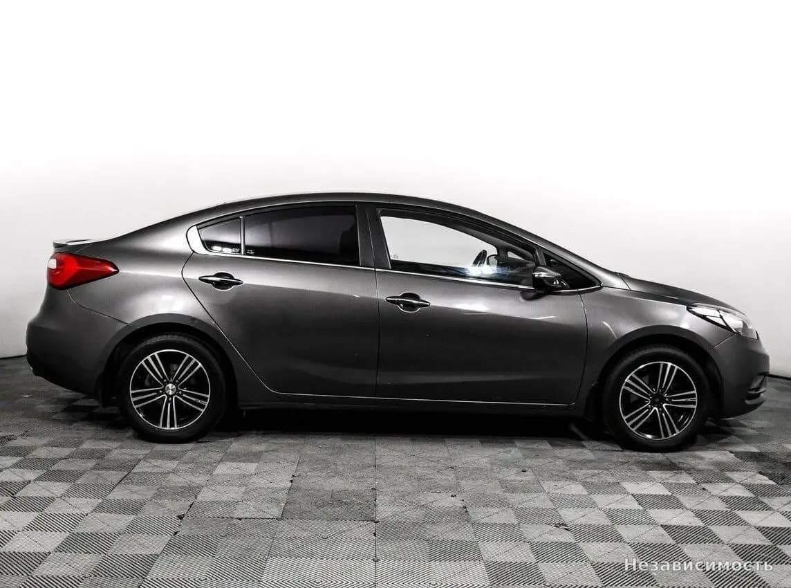 KIA Cerato 2015 с пробегом — фото 4