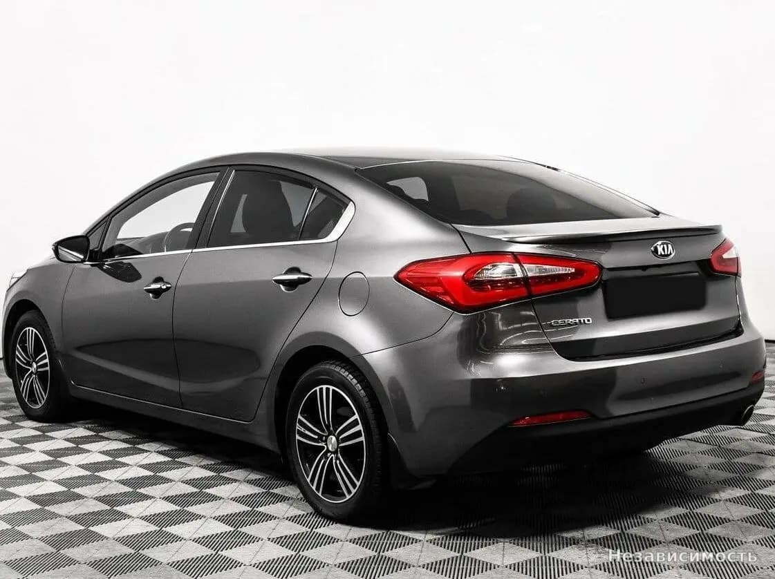 KIA Cerato 2015 с пробегом — фото 7