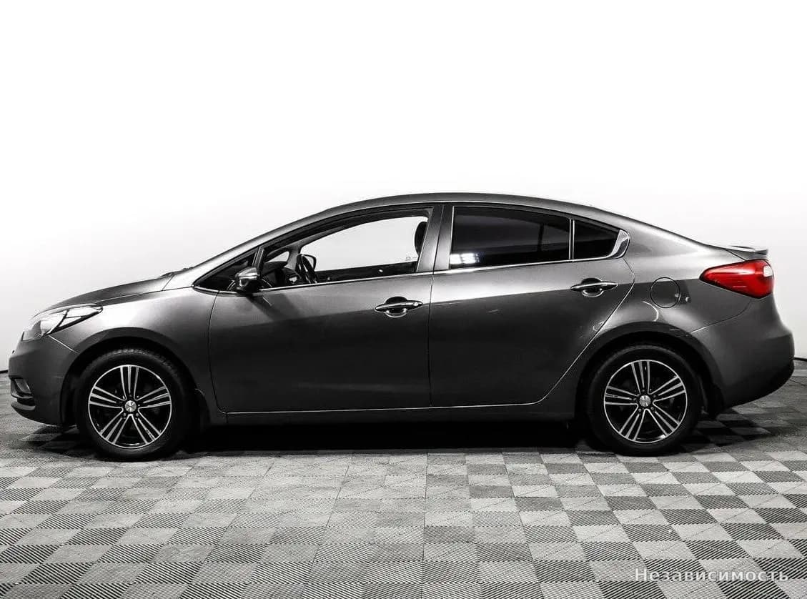 KIA Cerato 2015 с пробегом — фото 8