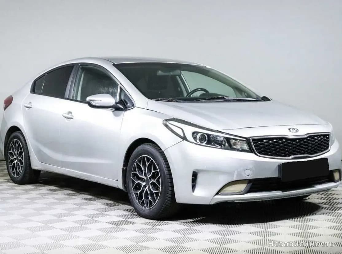 KIA Cerato 2017 с пробегом — фото 3