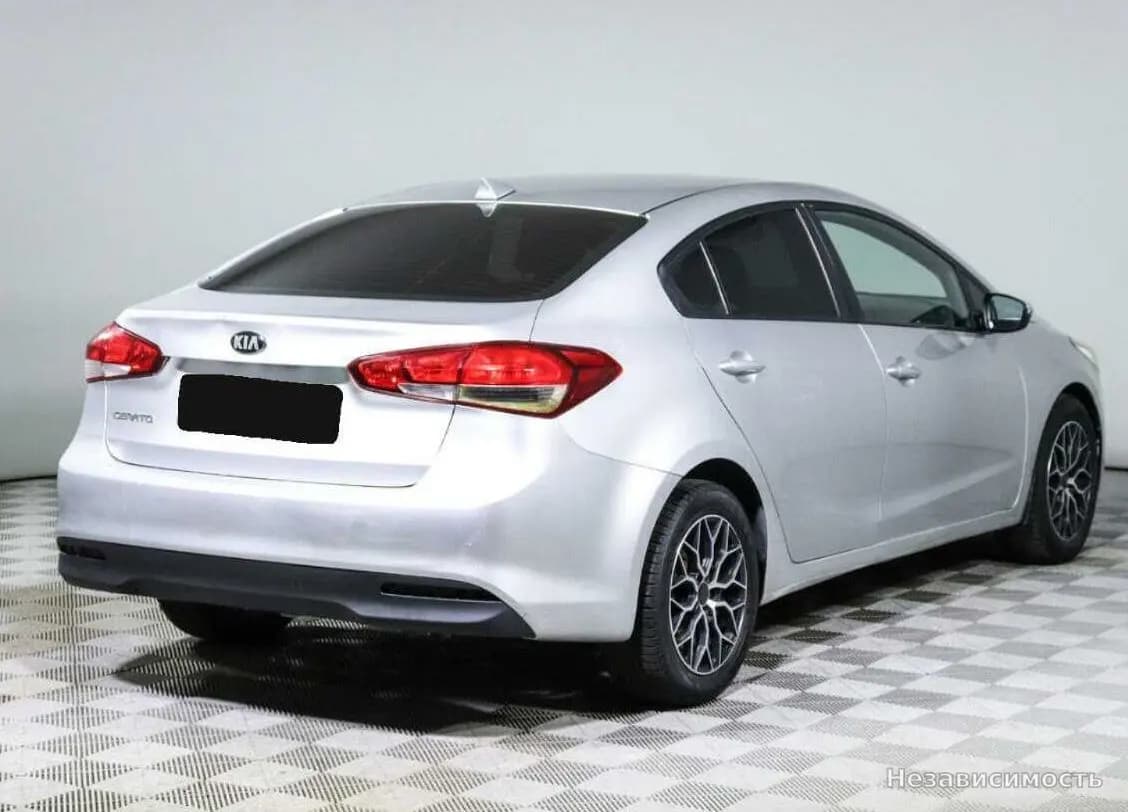 KIA Cerato 2017 с пробегом — фото 4