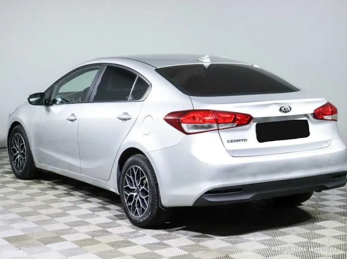 KIA Cerato 2017 с пробегом — фото 6