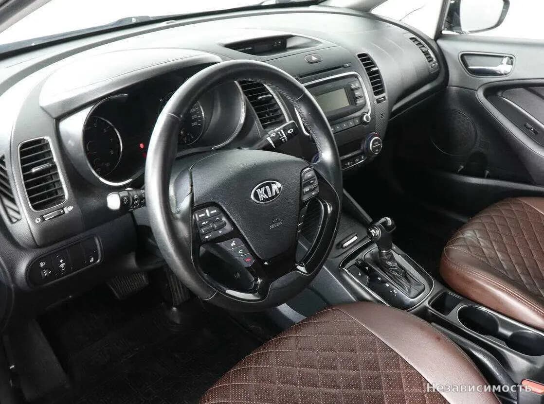 KIA Cerato 2017 с пробегом — фото 9