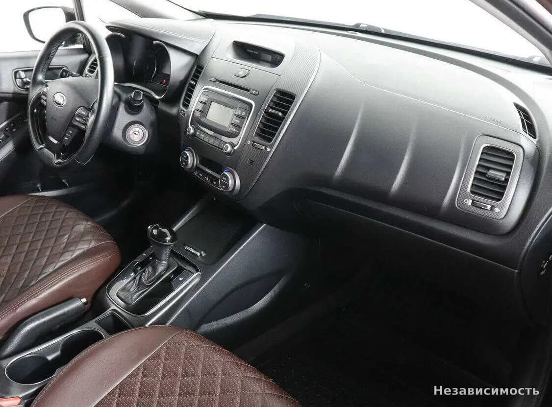 KIA Cerato 2017 с пробегом — фото 10