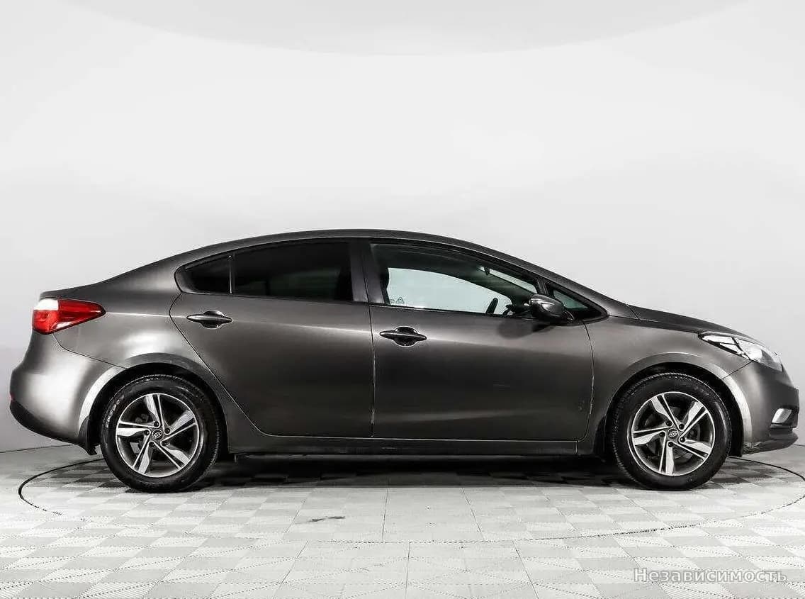 KIA Cerato 2016 с пробегом — фото 4