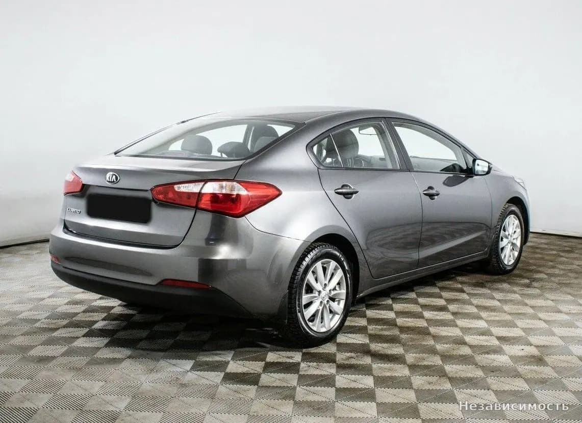 KIA Cerato 2015 с пробегом — фото 4