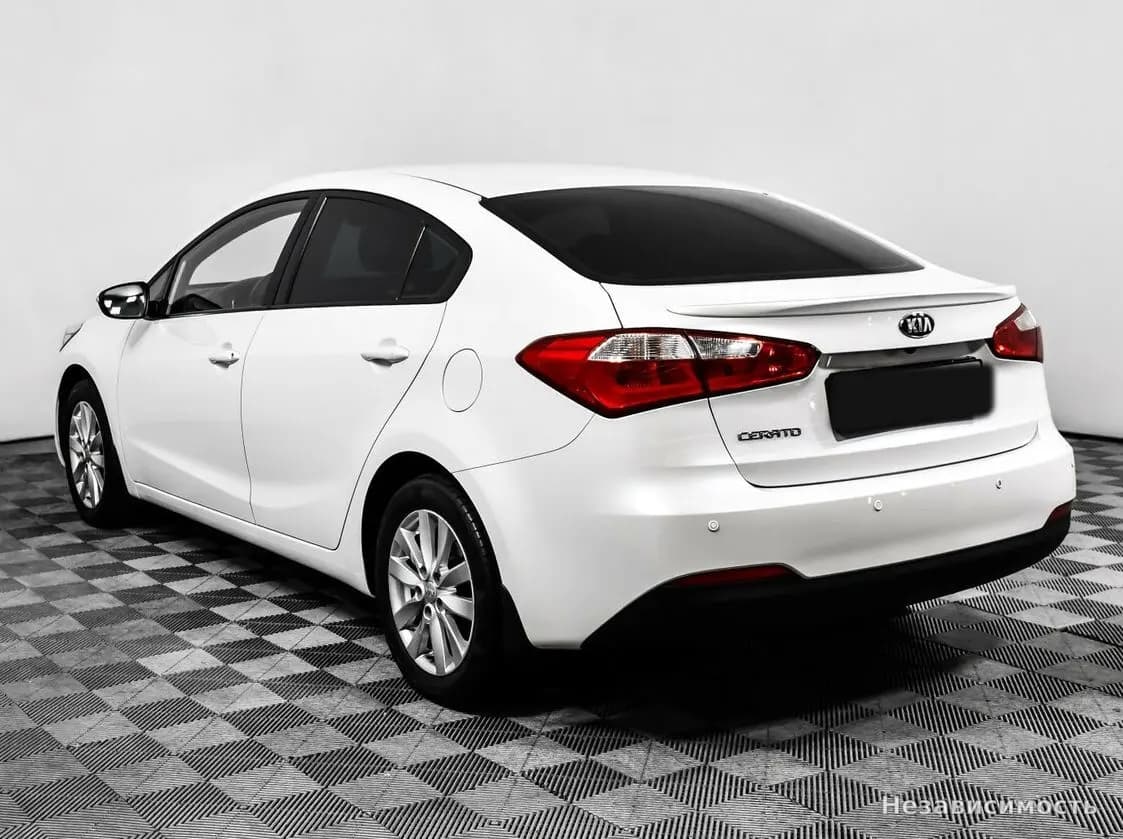 KIA Cerato 2013 с пробегом — фото 7