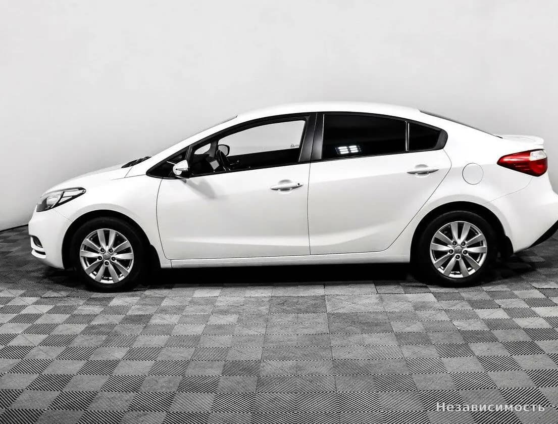 KIA Cerato 2013 с пробегом — фото 8