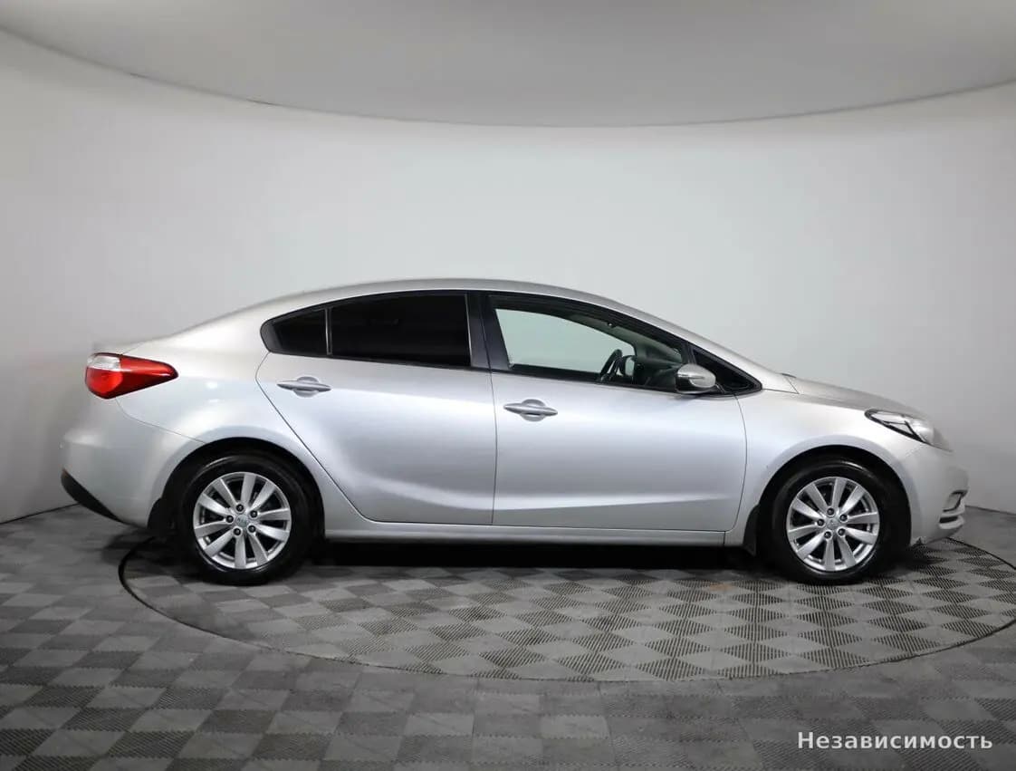 KIA Cerato 2013 с пробегом — фото 4