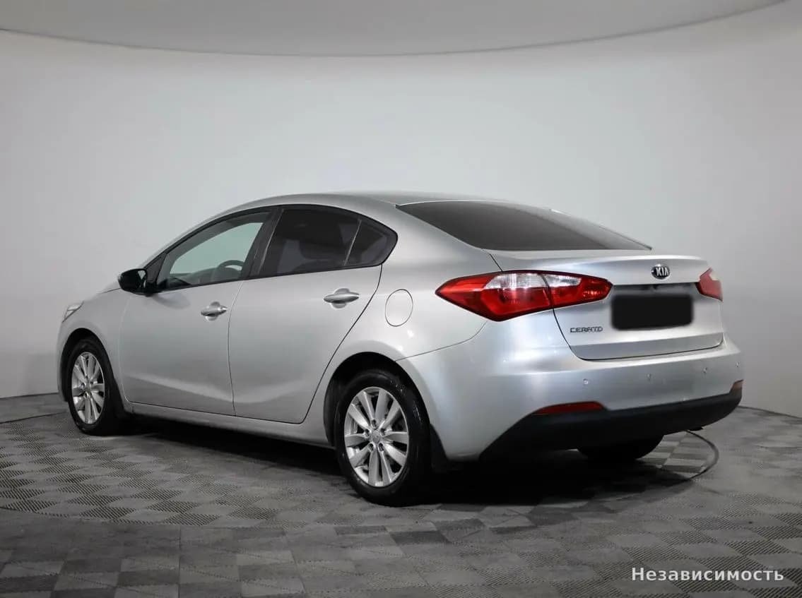 KIA Cerato 2013 с пробегом — фото 7