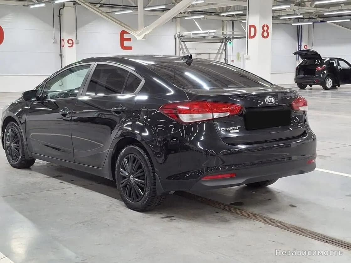 KIA Cerato 2019 с пробегом — фото 7