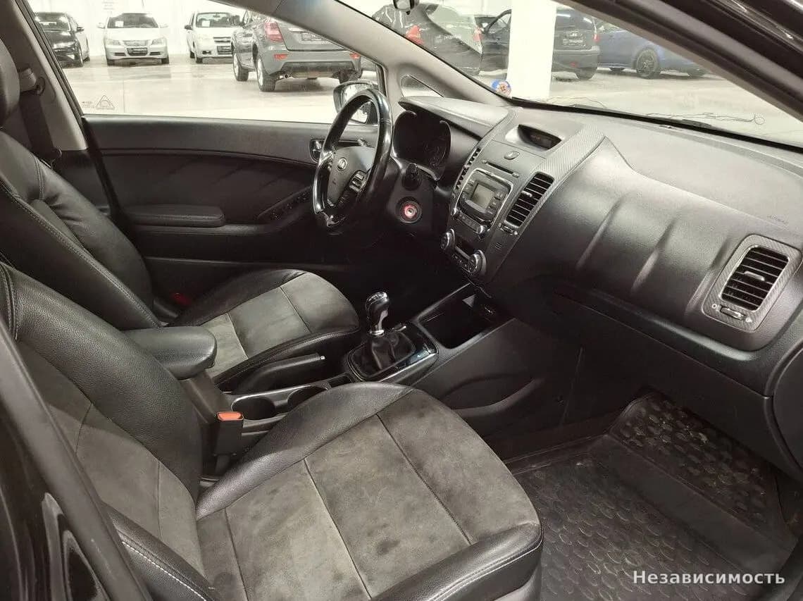 KIA Cerato 2019 с пробегом — фото 10