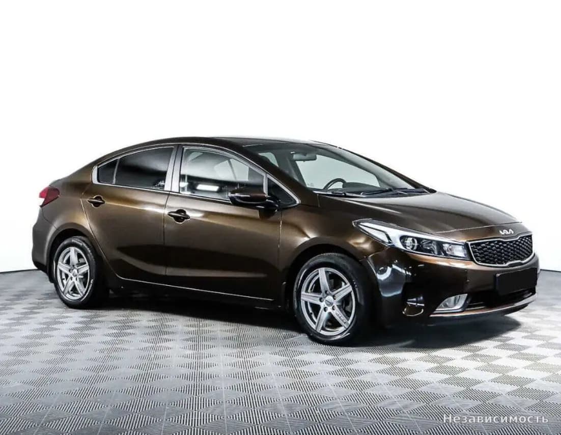 KIA Cerato 2017 с пробегом — фото 3