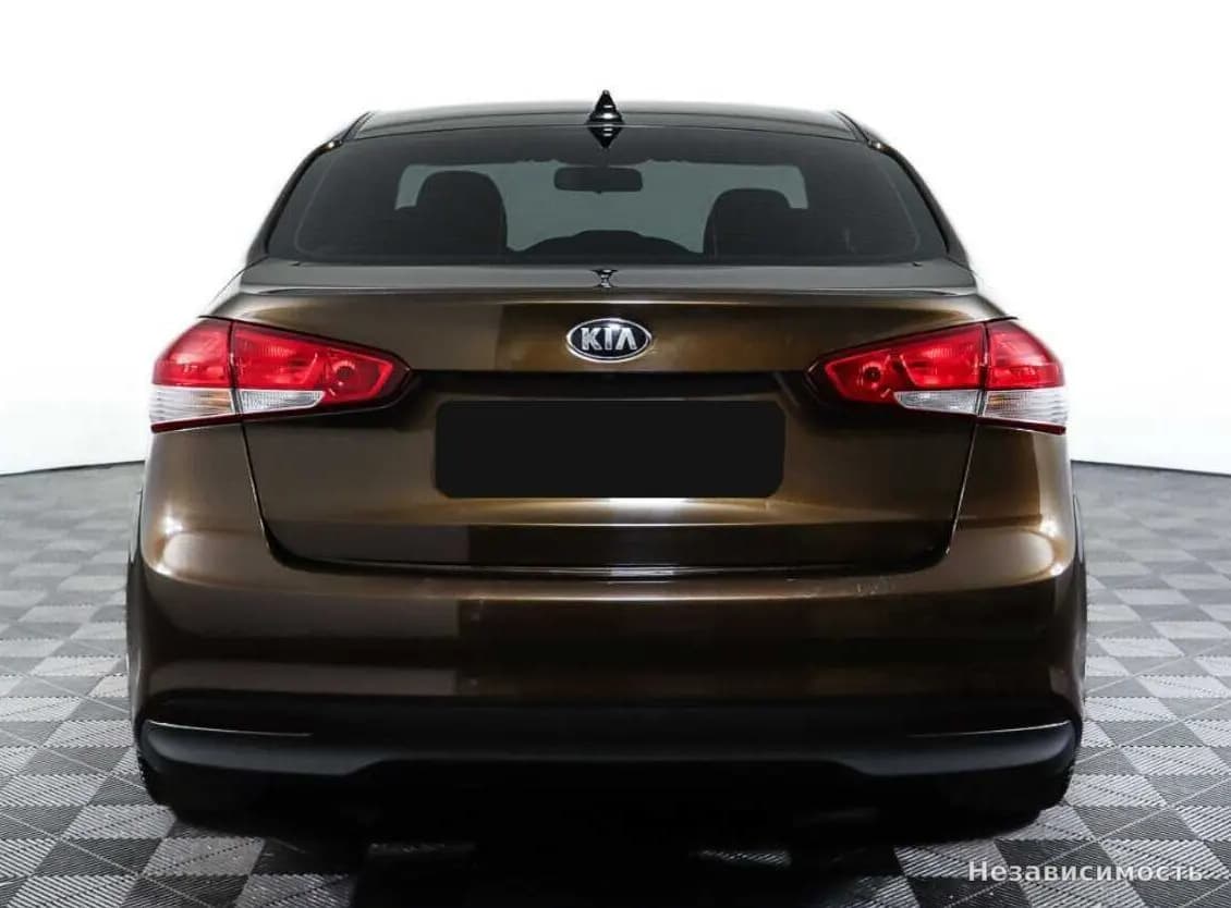 KIA Cerato 2017 с пробегом — фото 6