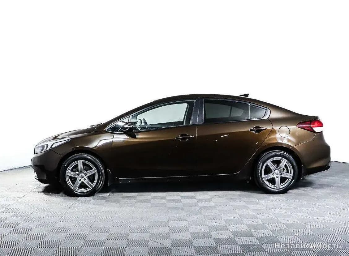 KIA Cerato 2017 с пробегом — фото 8
