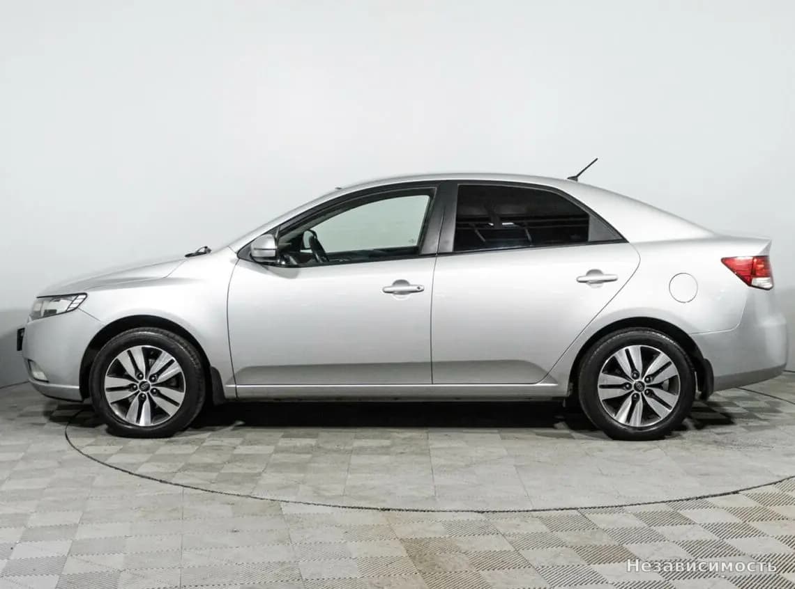 KIA Cerato 2012 с пробегом — фото 8