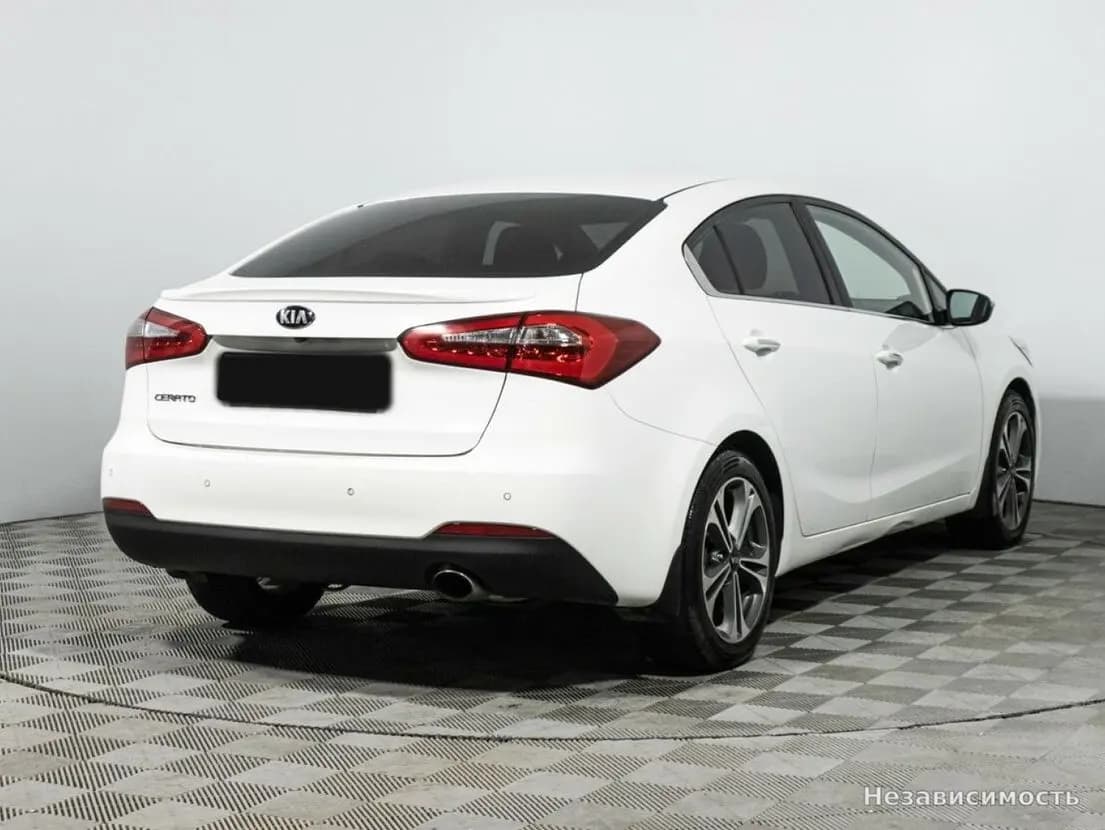 KIA Cerato 2015 с пробегом — фото 5