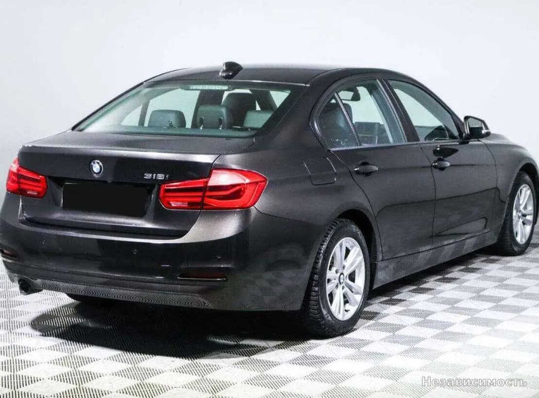 BMW 3 серии 2017 с пробегом — фото 4