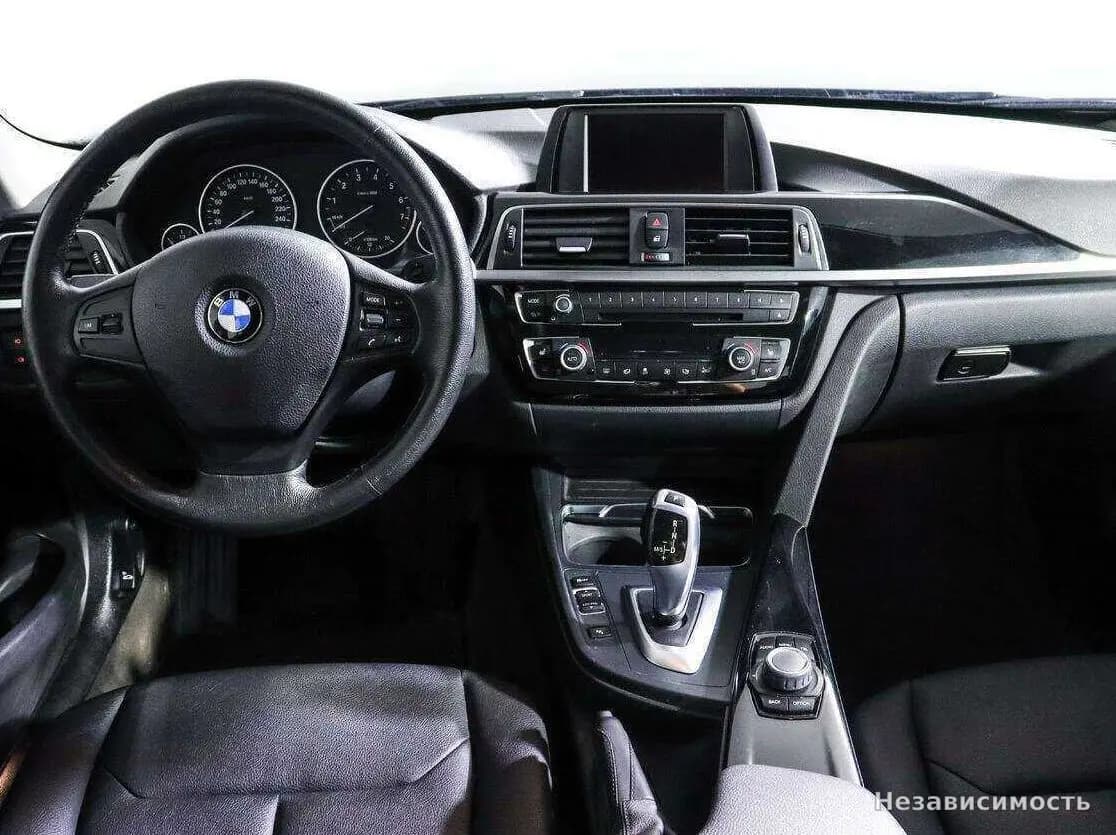 BMW 3 серии 2017 с пробегом — фото 10