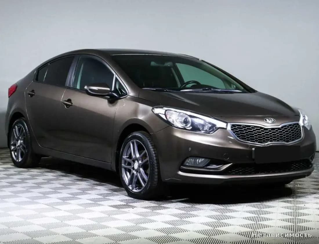 KIA Cerato 2015 с пробегом — фото 3