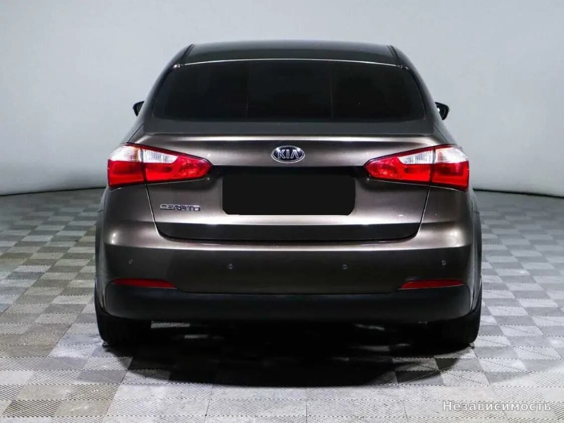 KIA Cerato 2015 с пробегом — фото 6