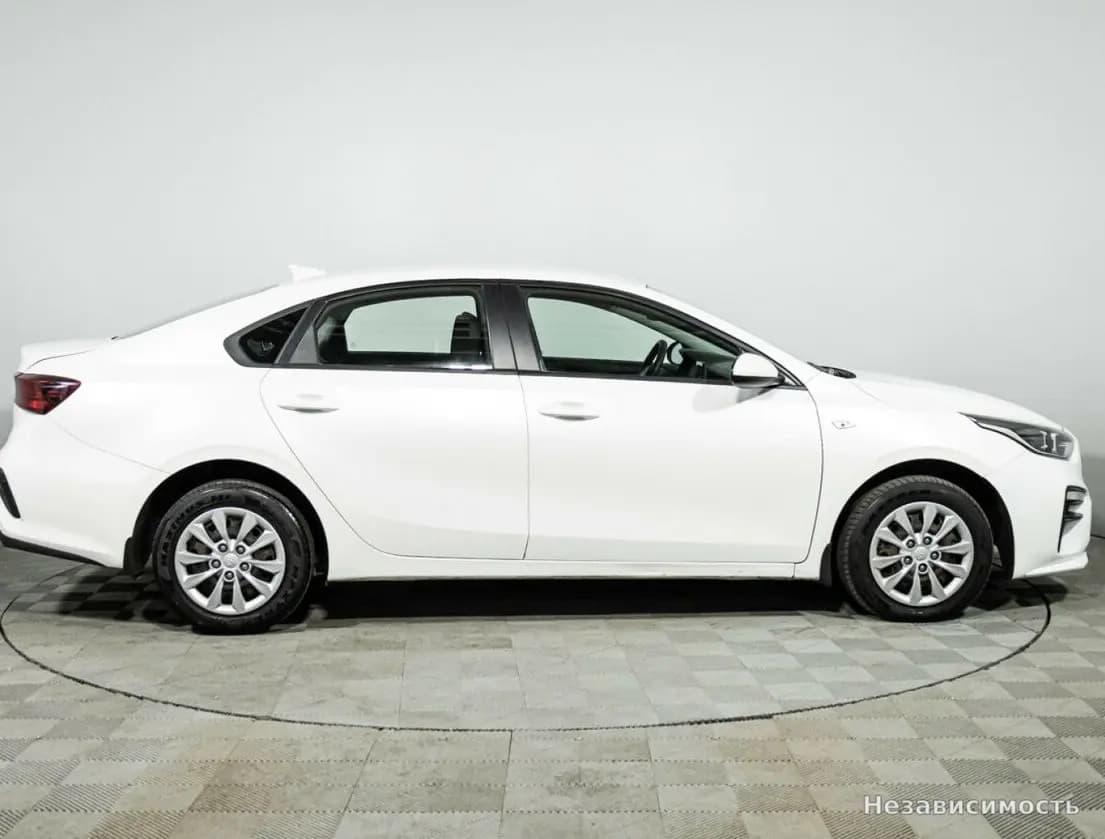 KIA Cerato 2019 с пробегом — фото 4