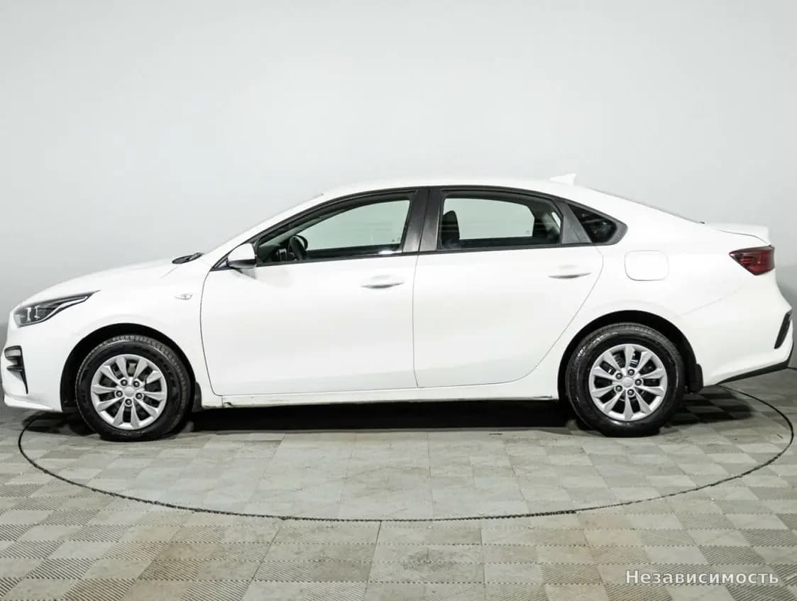 KIA Cerato 2019 с пробегом — фото 8