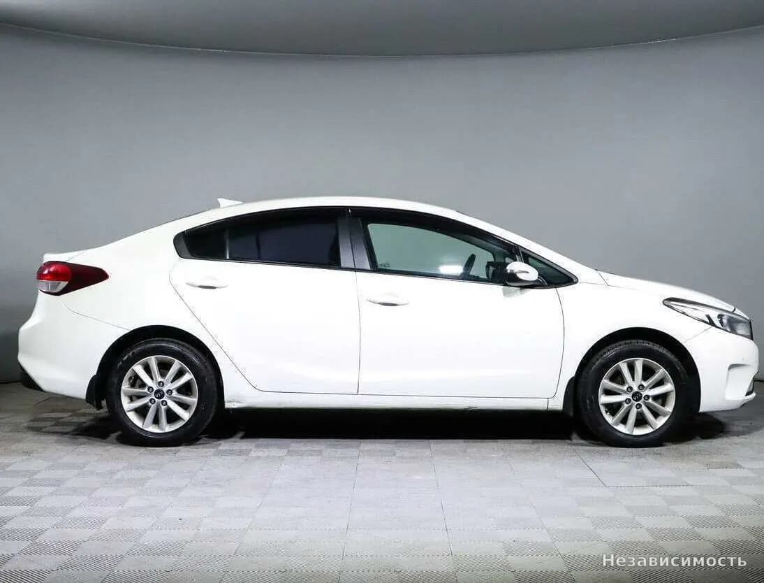 KIA Cerato 2018 с пробегом — фото 4