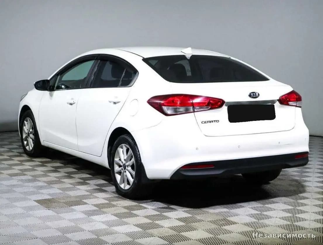 KIA Cerato 2018 с пробегом — фото 7