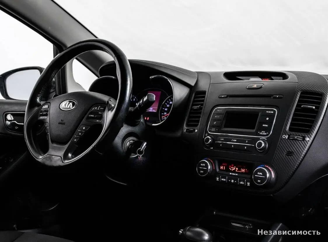 KIA Cerato 2016 с пробегом — фото 9