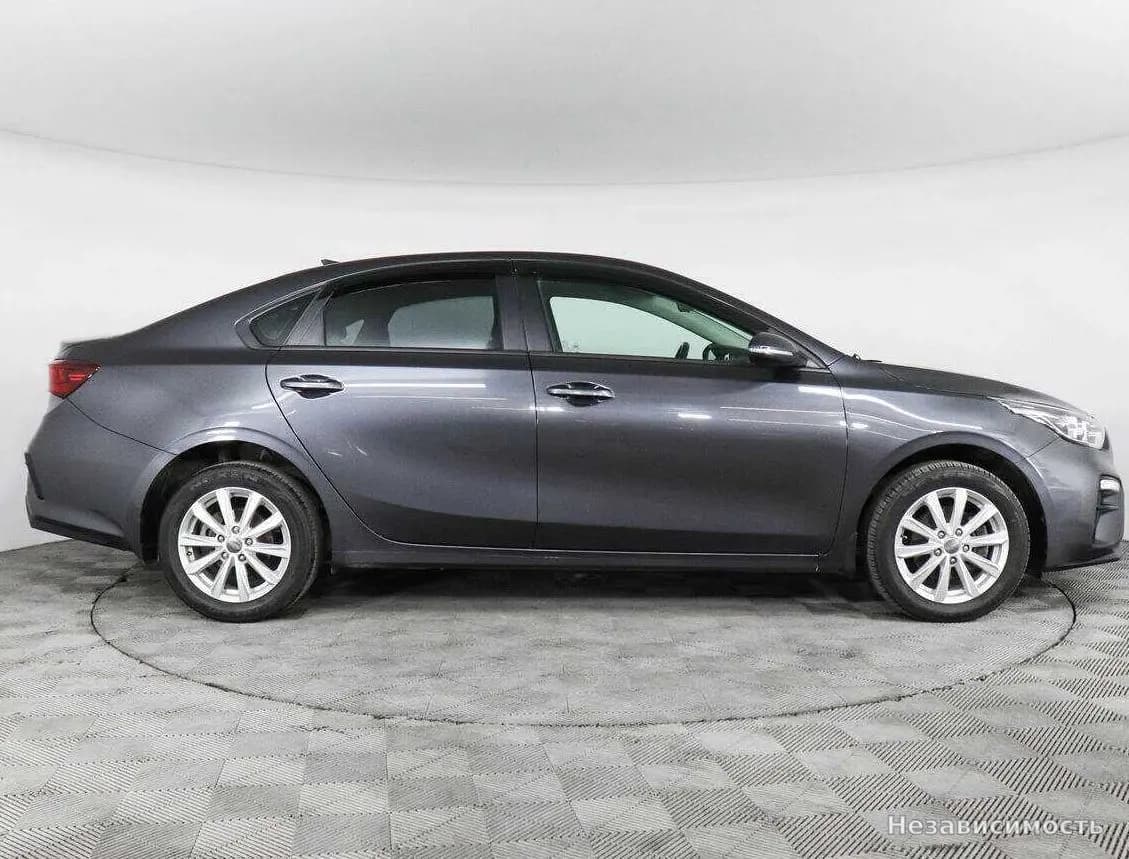KIA Cerato 2018 с пробегом — фото 4