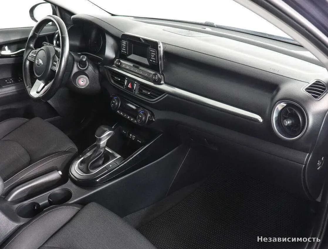 KIA Cerato 2018 с пробегом — фото 10