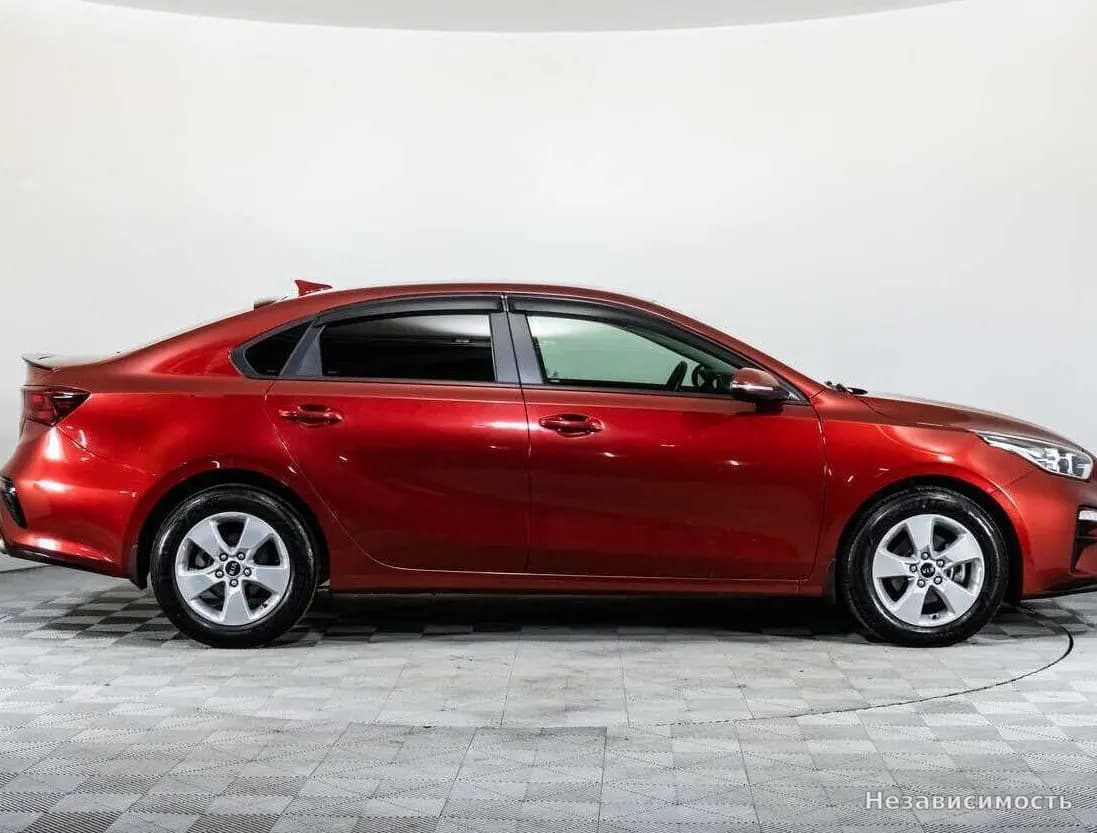 KIA Cerato 2019 с пробегом — фото 4