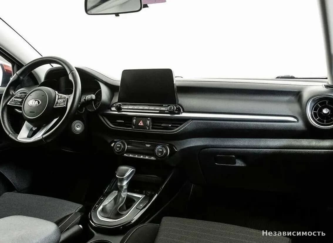 KIA Cerato 2019 с пробегом — фото 9
