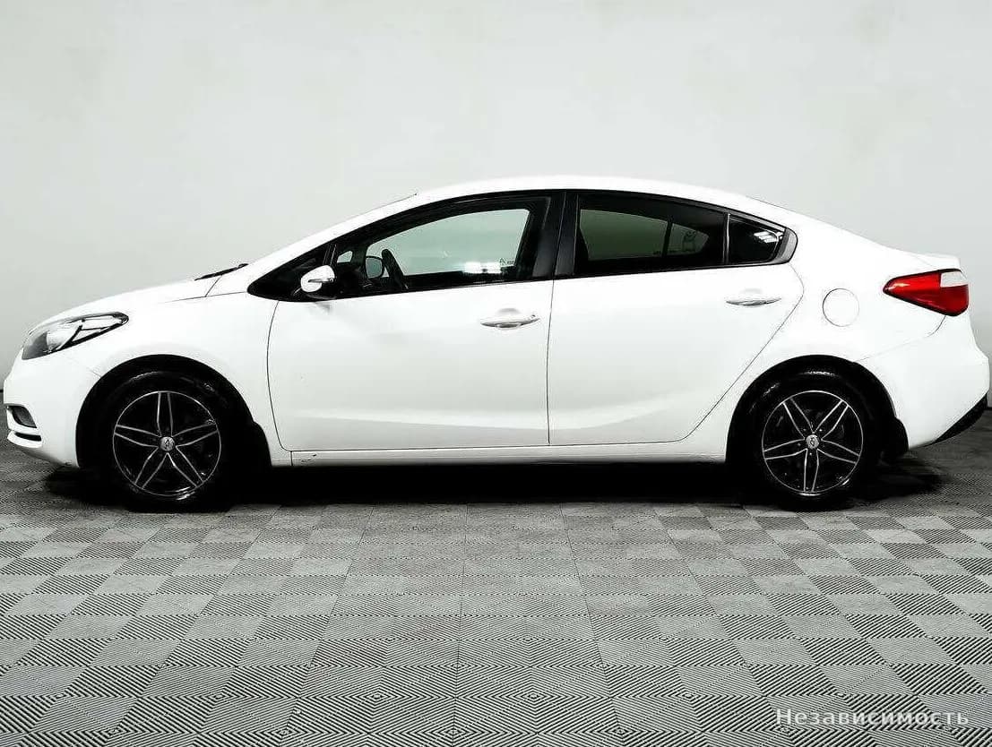KIA Cerato 2016 с пробегом — фото 8