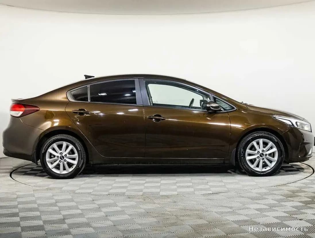 KIA Cerato 2018 с пробегом — фото 3