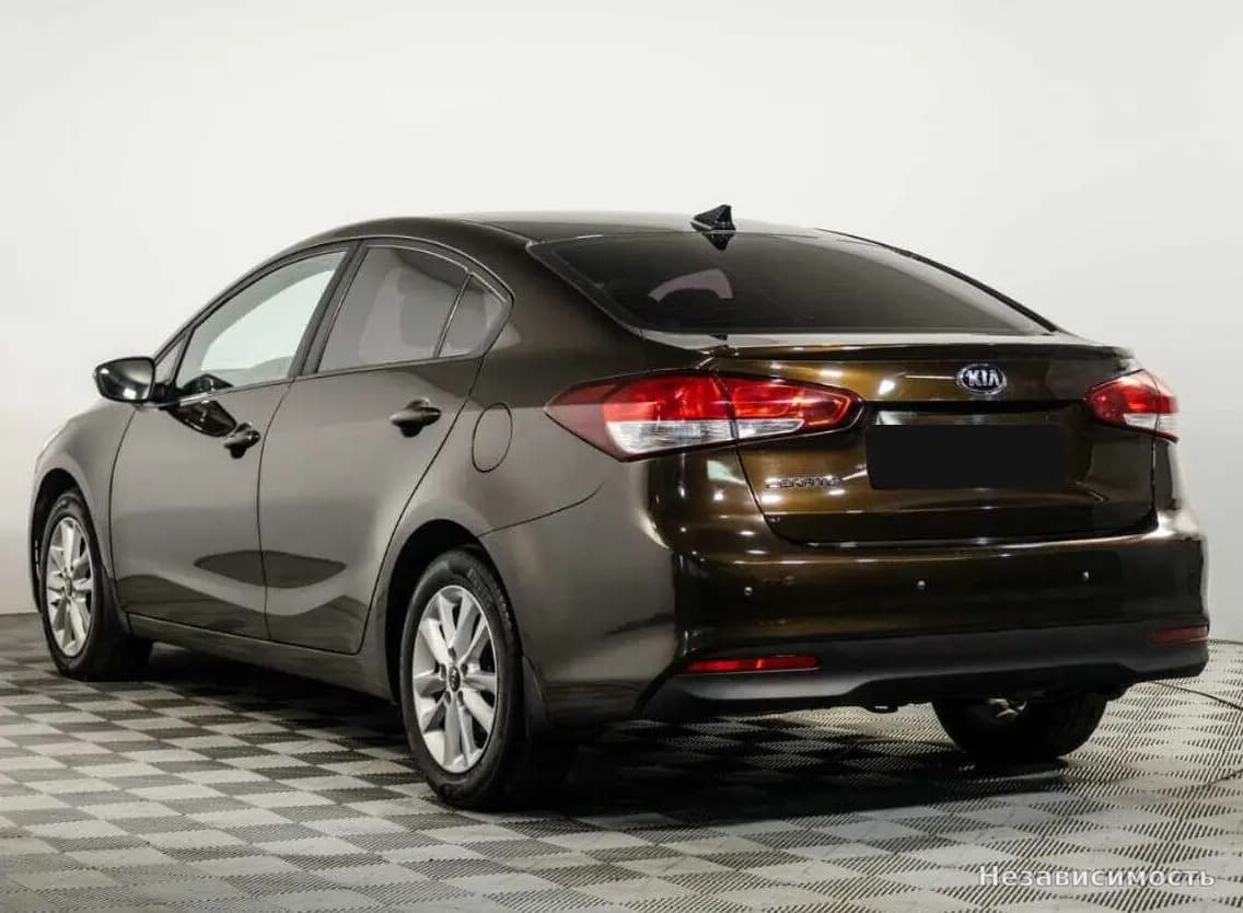 KIA Cerato 2018 с пробегом — фото 6
