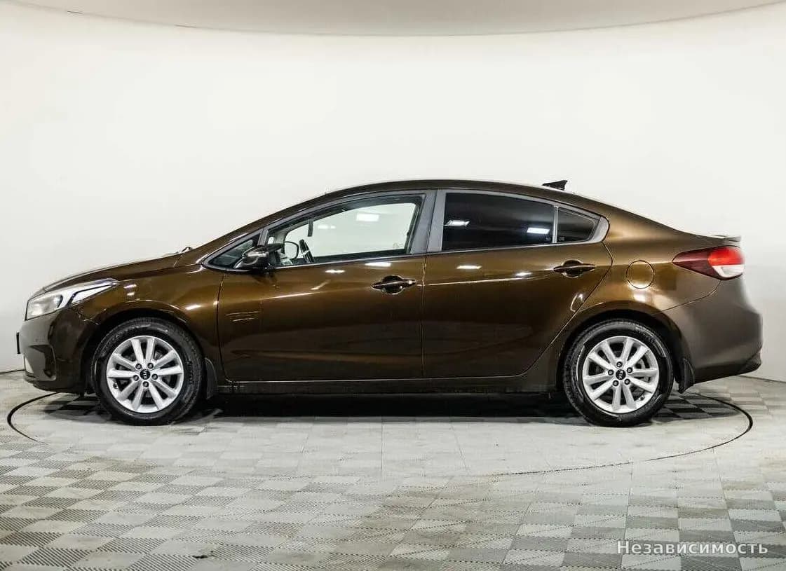 KIA Cerato 2018 с пробегом — фото 7