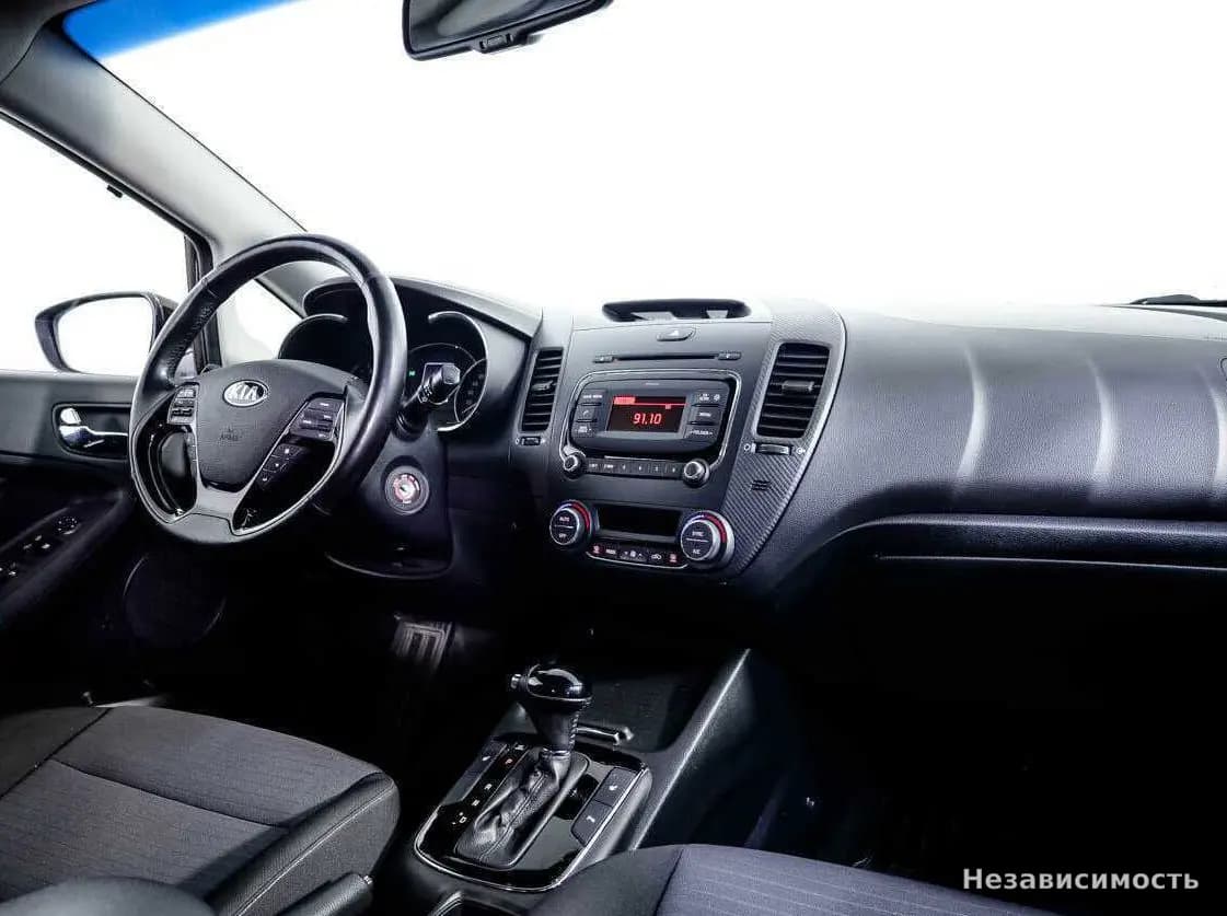 KIA Cerato 2018 с пробегом — фото 8