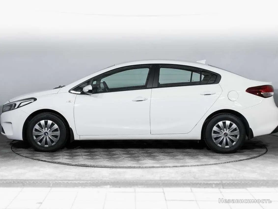 KIA Cerato 2019 с пробегом — фото 8